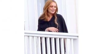 Lindsay Lohan smoking at the Cliffside Malibu rehab center