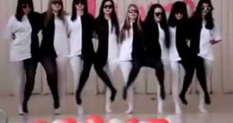 Check Out Dancers in Black and White Tights Create an Optical Illusion