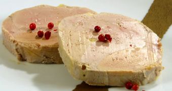 Chef Gordon Ramsay might agree to no longer serve foie gras in his restaurants