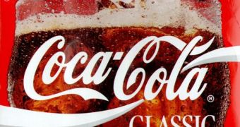 FDA is urged to ban ingredients giving cola its specific “caramel” color over cancer fears