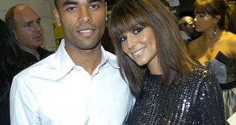 Cheryl Cole wants Ashley Cole back, is thinking about having his baby, claims report