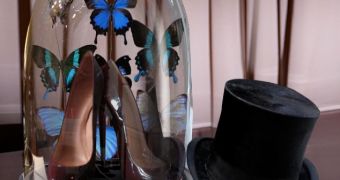 Christian Louboutin issues warning on fake shoes available online