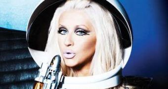 Christina Aguilera’s “Bionic” album is pushed back to April
