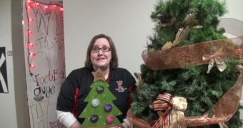 Christmas tree prank causes some hilarious reactions