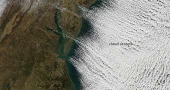 Clod streets cover the west Atlantic Ocean, off the US East Coast, in this January 7, 2014 image from the MODIS instrument on the NASA Terra satellite