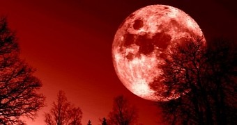 A blood moon will happen on Saturday, April 4