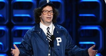 Jeff Ross at the “Comedy Central Roast of Roseanne” dressed as Joe Paterno