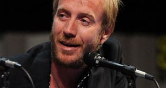 Rhys Ifans, star of “The Amazing Spider-Man,” gets into trouble at Comic-Con 2011