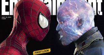 Spidey and Electro have staring contest on EW cover for Comic-Con 2013 special issue
