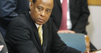 Jury finds Dr. Conrad Murray guilty of involuntary manslaughter in Michael Jackson's death
