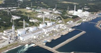 TEPCO says storage tank at Fukushima nuclear plant is leaking contaminated water