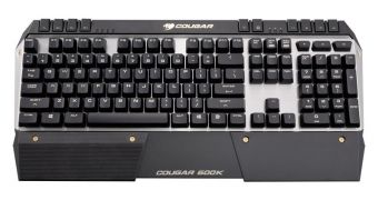 Cougar Releases New Photos of 600K Keyboard