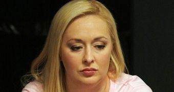 Mindy McCready allegedly kills her dog, then shoots herself