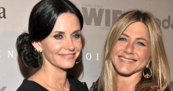 Jennifer Aniston shaded Courteney Cox in new interview, it wasn’t the first time this happened