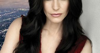 Courteney Cox Is the Face of New Avon Perfume