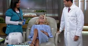 Courtney Stodden sets out to prove she didn't have plastic surgery on Dr. Drew