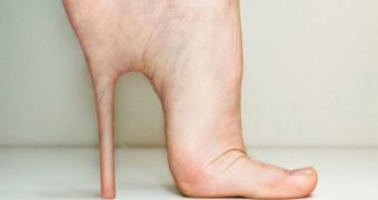 Concept “shoe”: will women be getting skin heel implants in a few years' time?