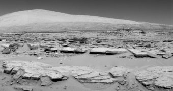 Mount Sharp is clearly visible in this recent image collected by Curiosity on the surface of Mars