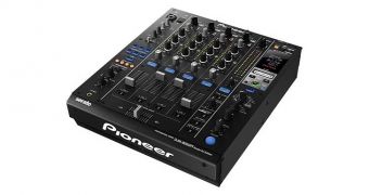 Pioneer DJM-900SRT DJ Controller