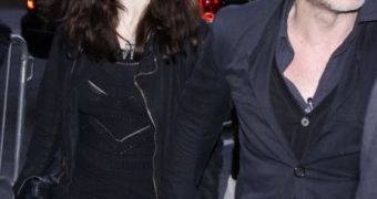 Rachel Weisz and Daniel Craig make a hotter couple than Angelina Jolie and Brad Pitt