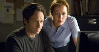 David Duchovny says everybody’s game for a third “X Files” movie, hopes it’ll happen