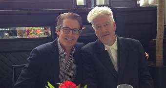 Kyle MacLachlan and David Lynch posing together sparks rumors about "Twin Peaks" coming back
