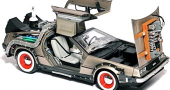 DeLorean Time Machine USB 2.0 HDD Takes You Back to the Future