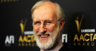 James Cromwell wants dead race horses to be commemorated