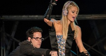 Paris Hilton is being blasted by other DJs who say she gives the industry a bad name