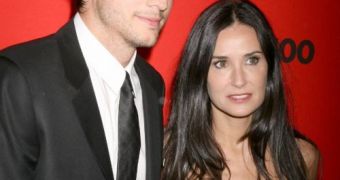 Ashton Kutcher and Demi Moore defy divorce rumors with visit to the Kabbalah center