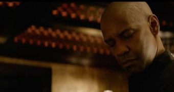 Deznel Washington stars as “The Equalizer” in laters action movie trailer