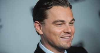 DiCaprio helps raise money for rhinos in Kenya