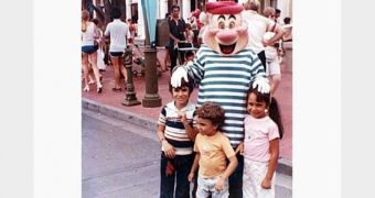 The Voutsinas realized they were at Disney World at the same time, almost 30 years ago