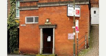 Toilet block was auctioned for an absurdly high sum