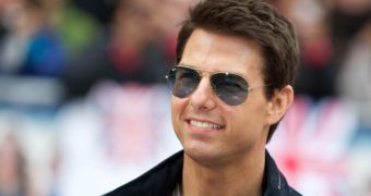 Tab claims Tom Cruise lost 14 pounds (6.3 kg) in just 3 weeks because he's heartbroken over Katie Holmes divorce