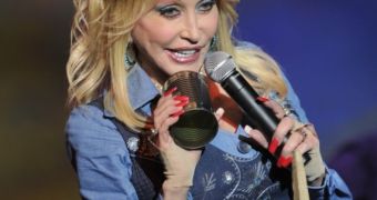 Dolly Parton was involved in a car accident, but walked away with minor injuries