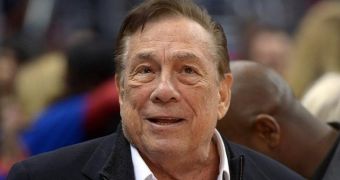 LA Clippers owner Donald Sterling apologizes for racist comments in interview with Anderson Cooper