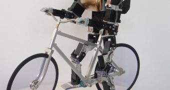 Dr. Geuro PRIMER-V2 a bike riding robot