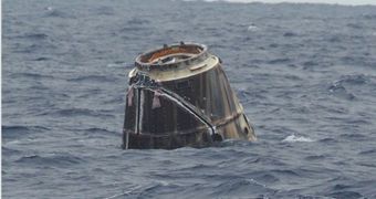 Dragon splashed down in the Pacific Ocean at 1142 am EDT (1542 GMT) on May 31, 2012
