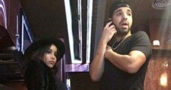 Drake and Zoe Kravitz rekindle their relationship as th rapper breaks it off with Rihanna for good