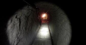 Police find tunnel linking Tijuana to San Diego