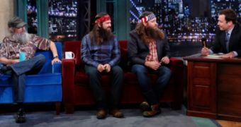 Willie, Jep and Si Robertson on Jimmy Fallon, promoting the family’s Christmas album