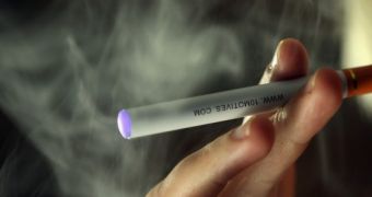 E-cigarettes can help people quit or at least cut down, researchers say