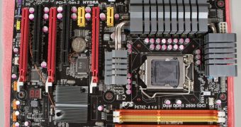 ECS Motherboard Combines NVIDIA and AMD Video Cards