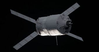 ATV-3 on final approach to the ISS, on March 28, 2012