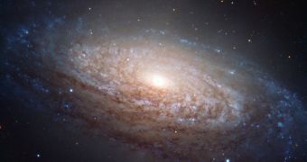 This picture of the nearby galaxy NGC 3521 was taken using the FORS1 instrument on ESO’s Very Large Telescope