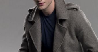 Edward Cullen (Robert Pattinson) named hottest vampire ever in new poll