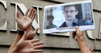 Edward Snowden hides from authorities