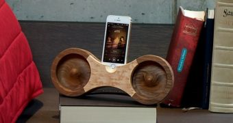 Eight Acoustic Amplifier, Natural Sound for Your iPhone – Gallery