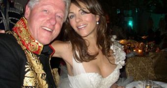 Tom Sizemore alleges that Bill Clinton and Elizabeth Hurley had a secret love affair